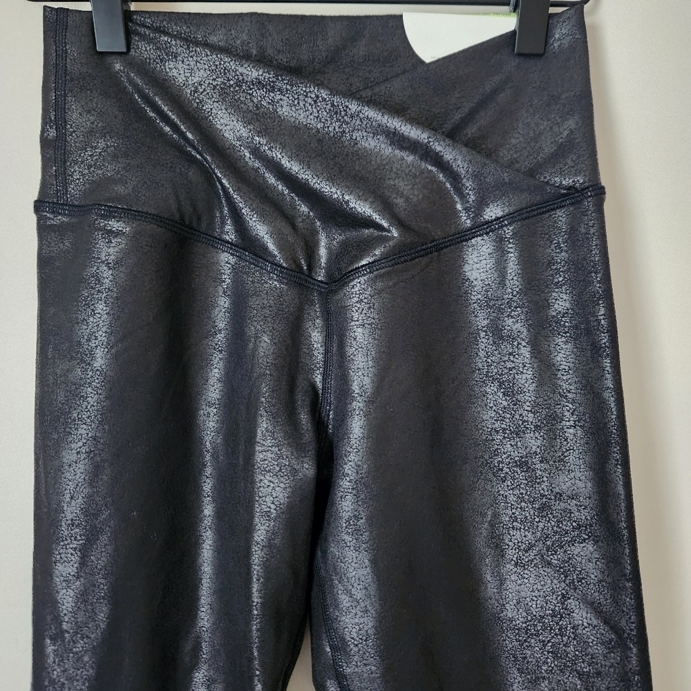 NWT OFFLINE by aerie | The Hugger High Waist Crossover Crackle Legging - Size M - Picture 4 of 11